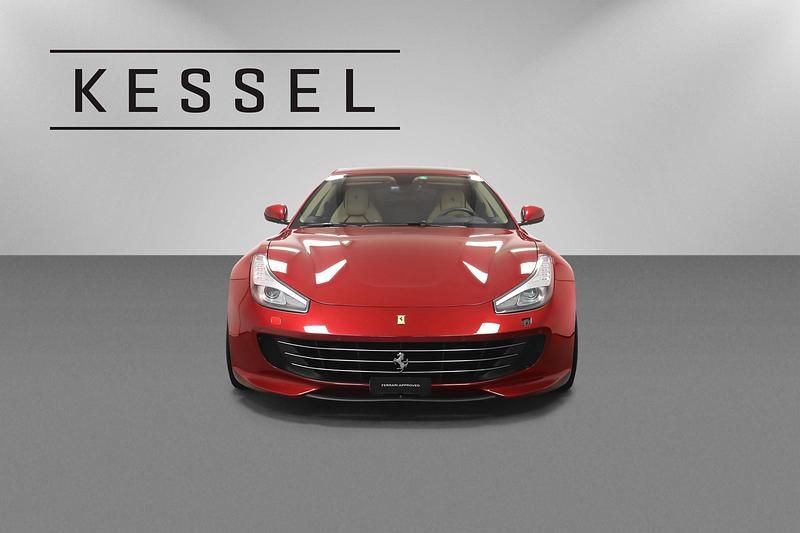 Gebraucht Ferrari GTC4Lusso 690 PS (507 kW) 2017 Rot Kombi