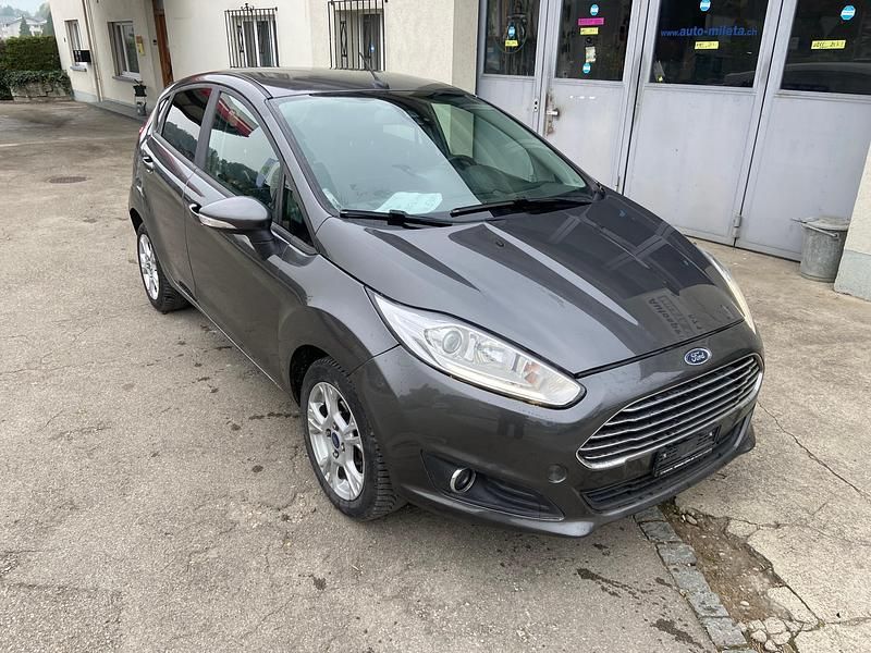 Gebraucht Ford Fiesta 100 PS (73 kW) 2015 Kleinwagen