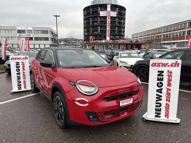 Neu Fiat 600 La Prima 145 PS (106 kW) 2026 Rot SUV