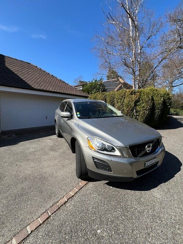 Gebraucht Volvo XC60 215 PS (158 kW) 2012 SUV