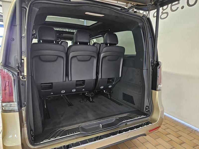 Gebraucht Mercedes V300 Exclusive 237 PS (174 kW) 2025 Gold Van / Kleinbus
