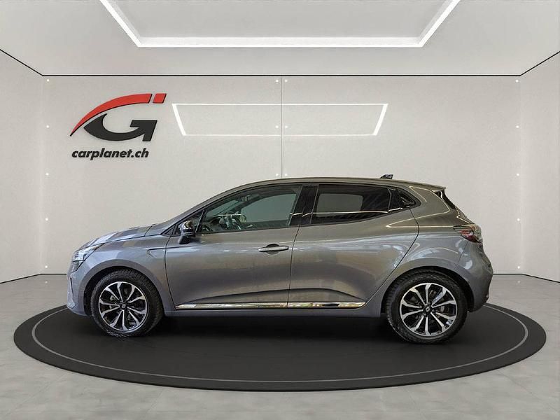 Gebraucht Renault Clio V Techno 143 PS (105 kW) 2024 Grau Limousine
