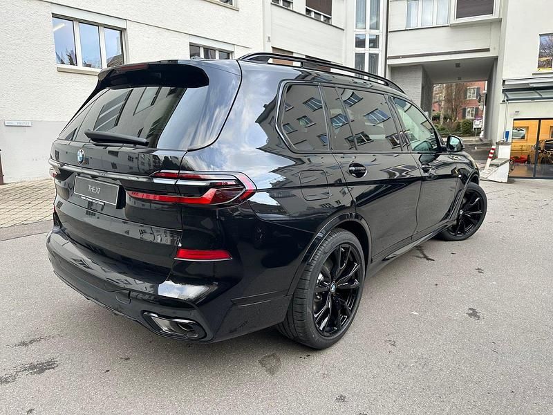 Neu BMW X7 M Sport 340 PS (250 kW) 2026 SUV