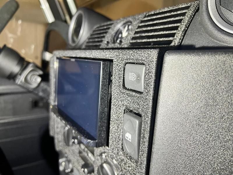 Gebraucht Land Rover Defender 122 PS (89 kW) 2012 Kombi