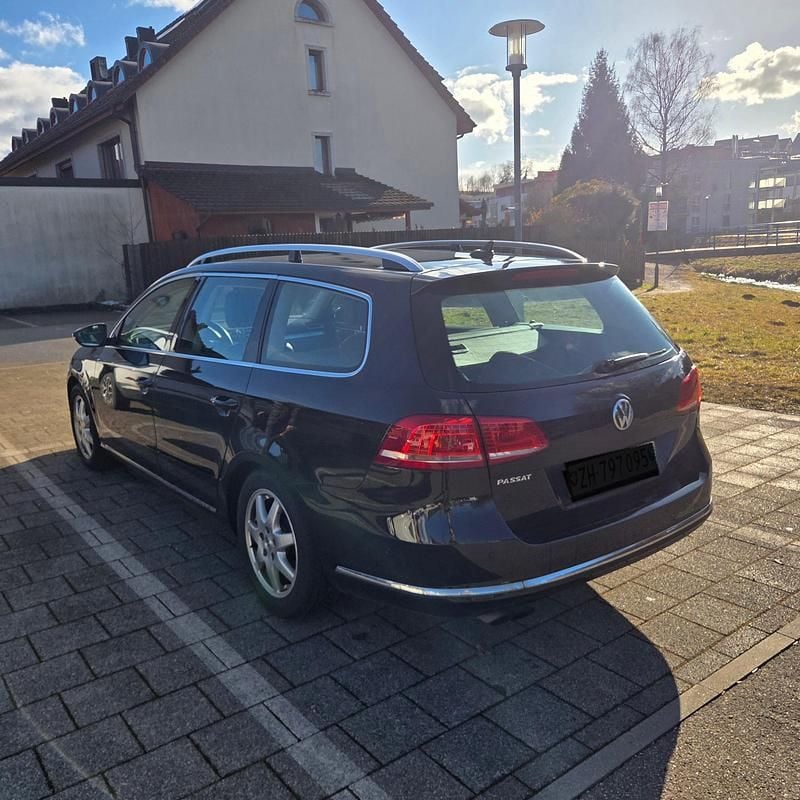 Gebraucht VW Passat Highline 211 PS (155 kW) 2012 Kombi
