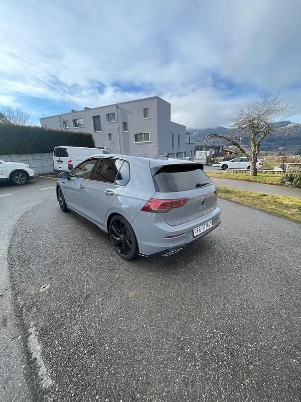 Gebraucht VW Golf VIII R-line 191 PS (140 kW) 2022