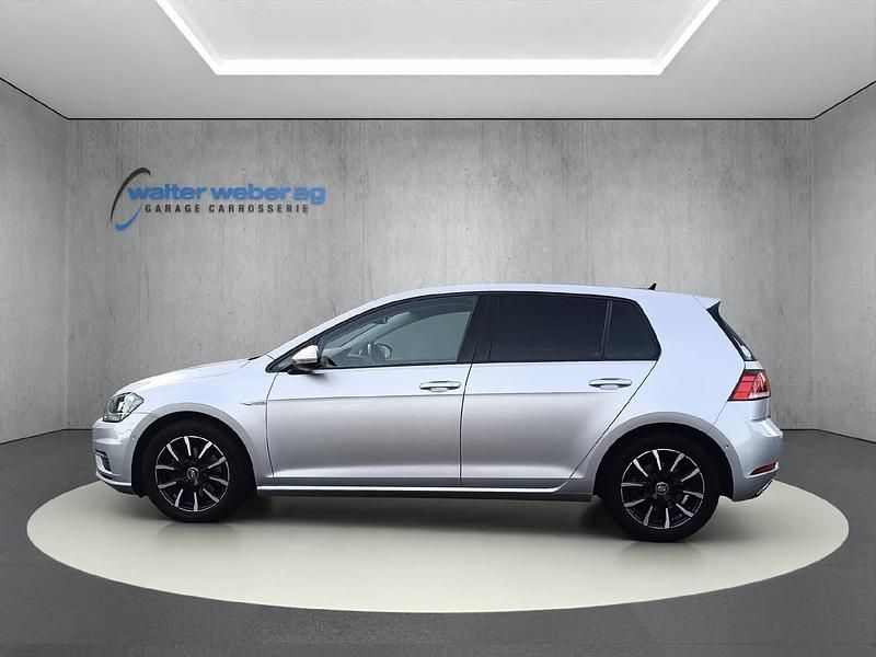Gebraucht VW Golf VII Comfortline 131 PS (96 kW) 2019 Limousine
