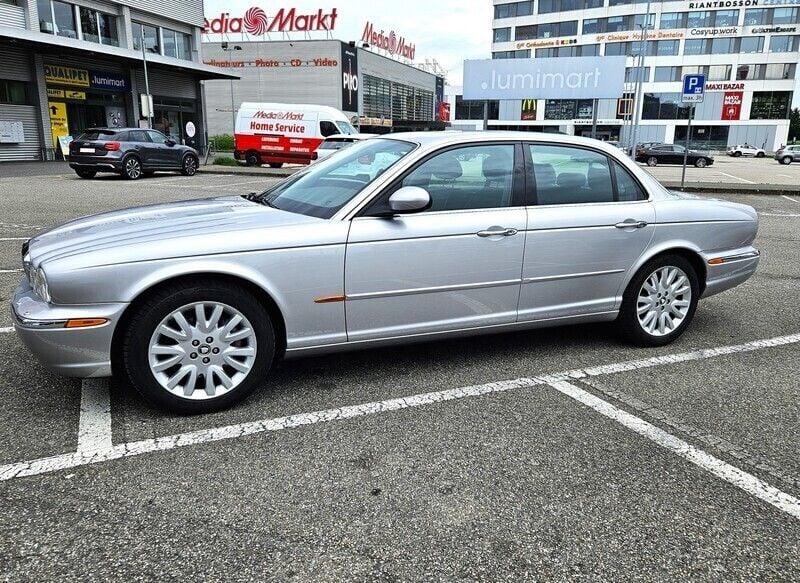 Gebraucht 2004 Jaguar XJ8 Executive Limousine | CHF 12’000 - Bild 1/4