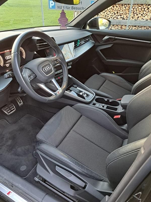 Gebraucht Audi A3 Attraction 150 PS (110 kW) 2022 Limousine