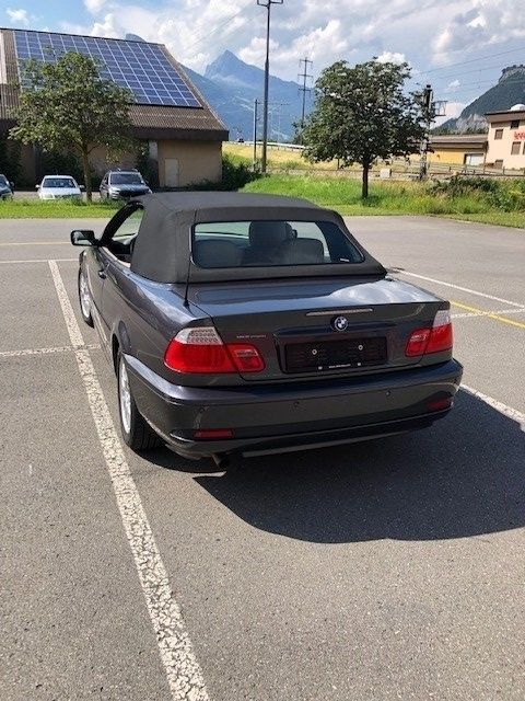 Gebraucht BMW 318 150 PS (110 kW) 2006 Cabrio