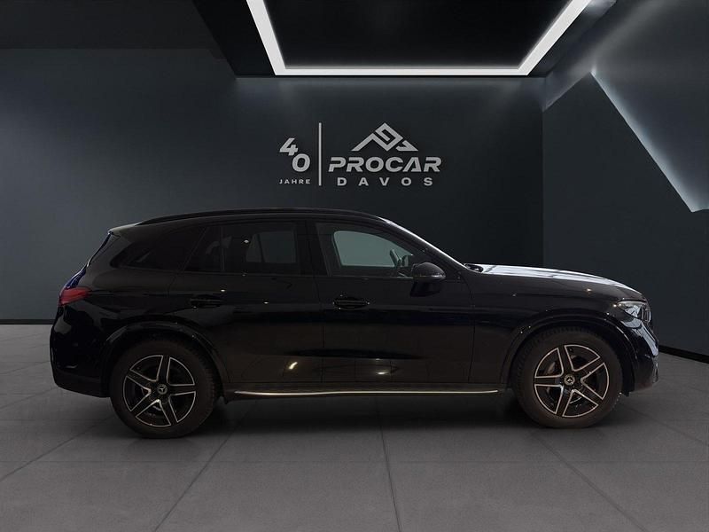 Gebraucht Mercedes GLC200 AMG line 227 PS (166 kW) 2024 SUV