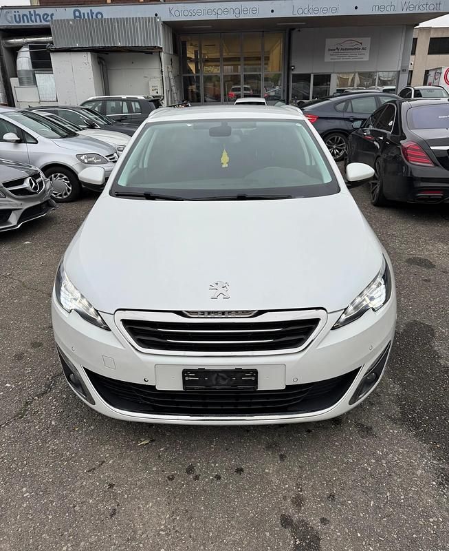 Gebraucht Peugeot 308 SW Allure 120 PS (88 kW) 2015 Kombi