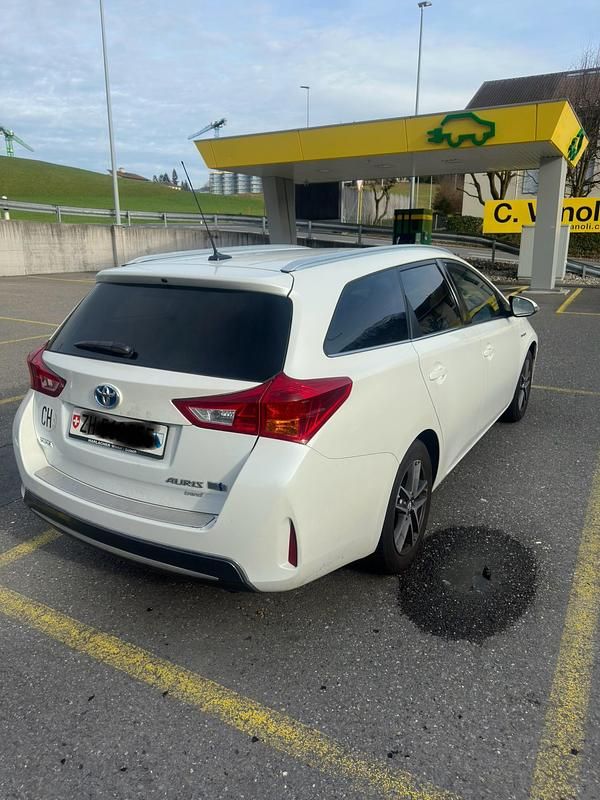 Gebraucht Toyota Auris Touring Sports Sol 136 PS (100 kW) 2015 Kombi
