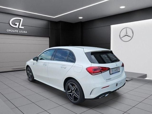 Gebraucht Mercedes A250 AMG line 160 PS (117 kW) 2023 Weiss Limousine