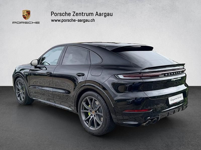 Gebraucht Porsche Cayenne Turbo E-Hybrid 740 PS (544 kW) 2024 SUV