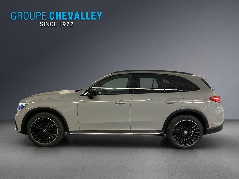 Neu Mercedes GLC300e 269 PS (197 kW) 2025 Grau SUV