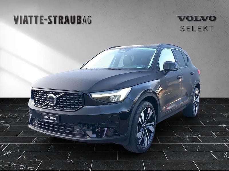 Schwarz Gebraucht 2025 Volvo XC40 Plus SUV | CHF 26’450 (Guter Preis) - Bild 1/4