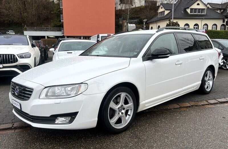 Gebraucht Volvo V70 Momentum 181 PS (133 kW) 2015 Kombi