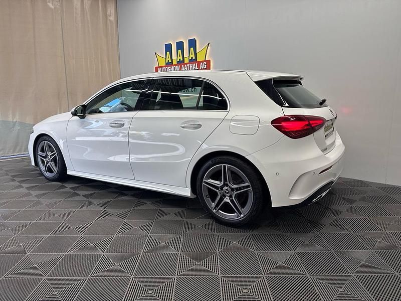 Gebraucht Mercedes A200 AMG 163 PS (119 kW) 2024