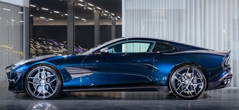 Neu Aston Martin Vanquish 835 PS (614 kW) 2025 Coupé