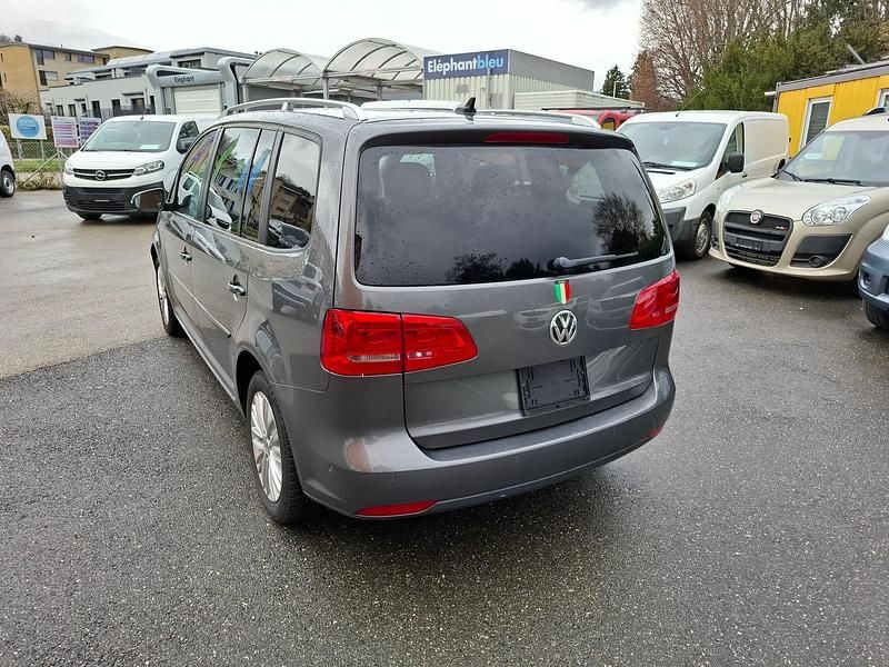 Gebraucht VW Touran Cup 140 PS (102 kW) 2015 Van / Kleinbus