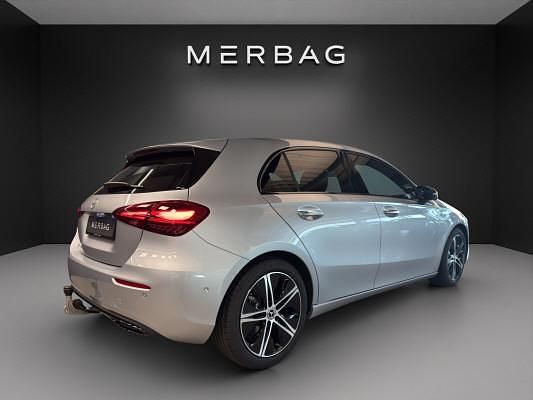 Gebraucht Mercedes A220 190 PS (139 kW) 2025 Silber Limousine