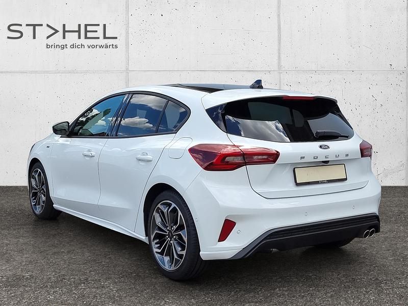 Neu Ford Focus ST-Line X 155 PS (114 kW) 2025 Weiss Limousine