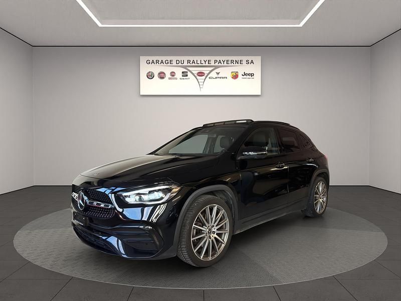 Gebraucht Mercedes GLA200 AMG line 163 PS (119 kW) 2021 Schwarz SUV