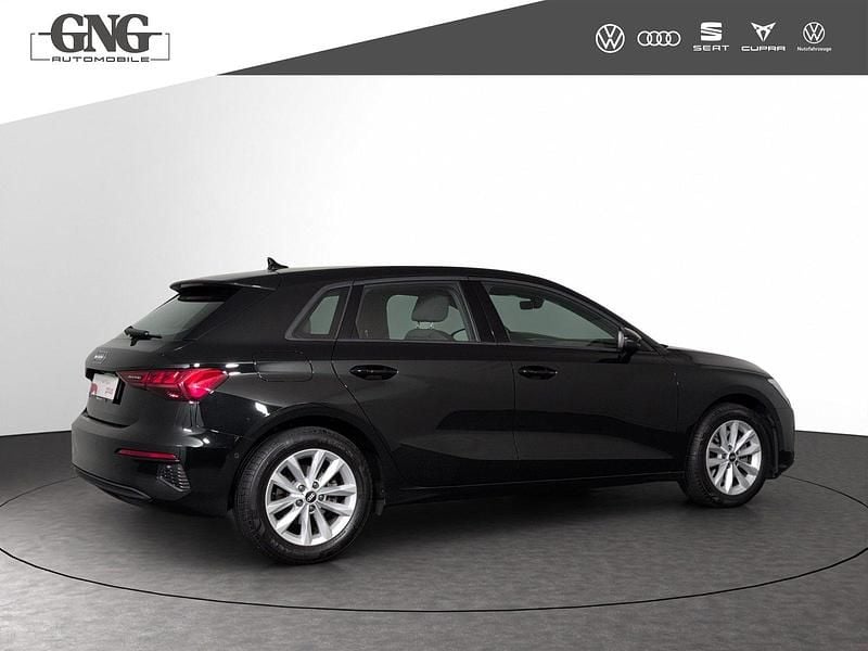 Gebraucht Audi A3 Attraction 150 PS (110 kW) 2021 Schwarz Limousine