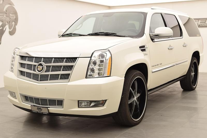 Gebraucht Cadillac Escalade 409 PS (300 kW) 2012 Weiss SUV