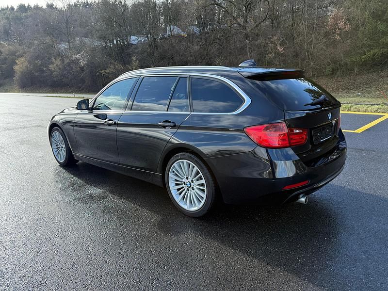 Gebraucht BMW 320 Luxury Line 184 PS (135 kW) 2013 Kombi