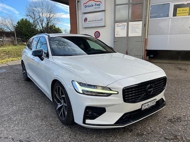 Gebraucht 2019 Volvo V60 R-Design Kombi | CHF 31’800 - Bild 1/4