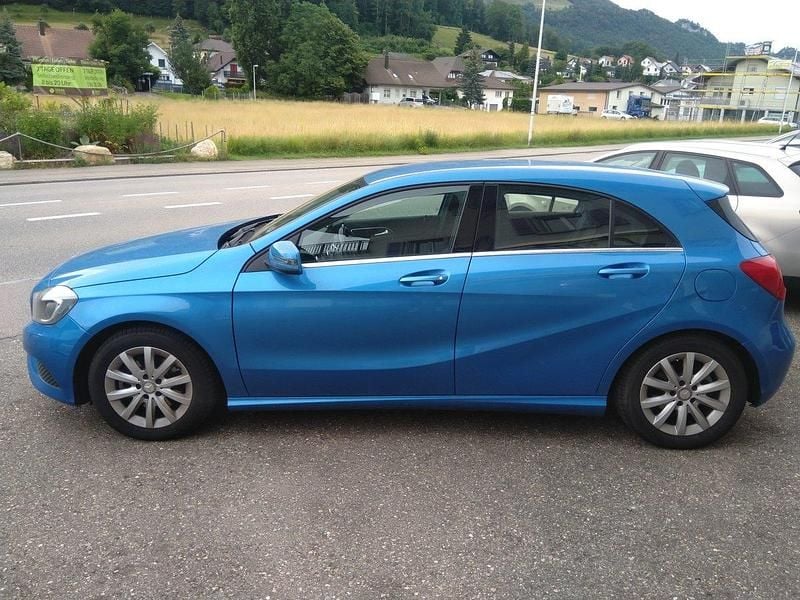 Gebraucht Mercedes A180 Style 122 PS (89 kW) 2014 Limousine