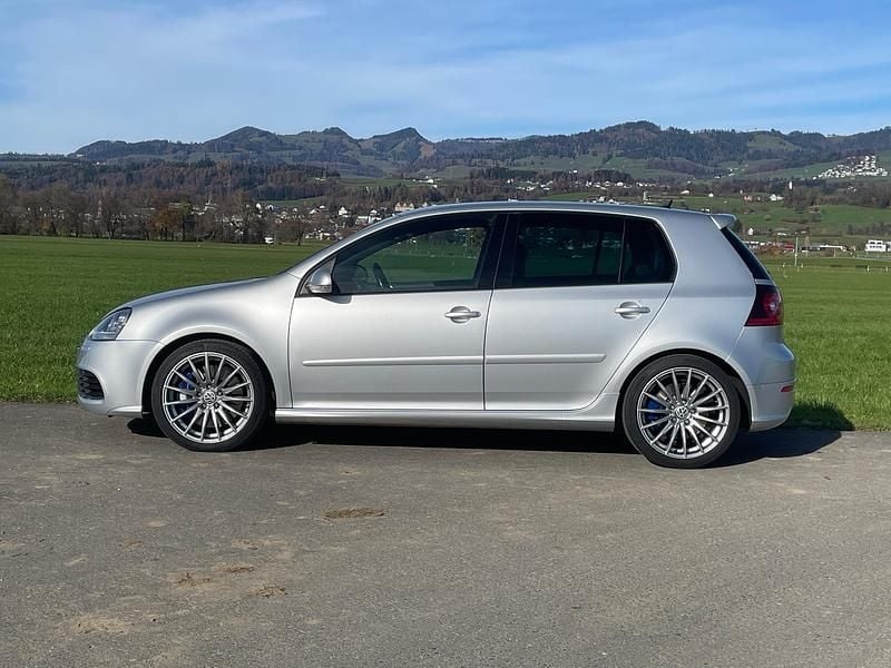 Gebraucht VW Golf V R 250 PS (183 kW) 2005 Kleinwagen