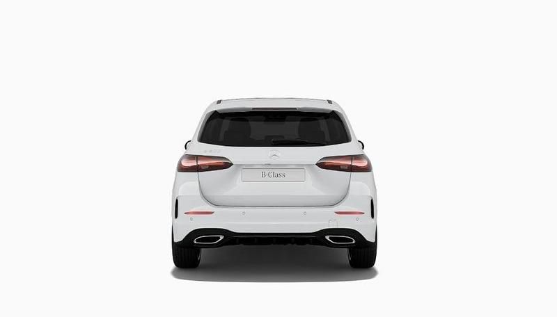 Gebraucht Mercedes B200 163 PS (119 kW) 2024 Weiss Van / Kleinbus