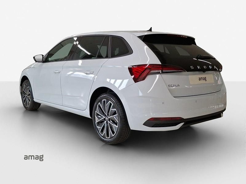 Neu Skoda Scala Dynamic 150 PS (110 kW) 2026 Moon weiss, metallic Kleinwagen