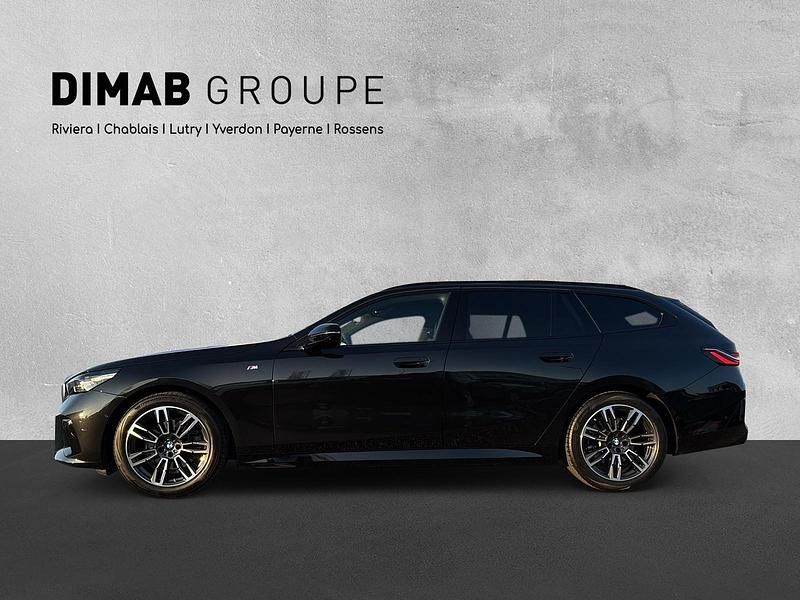 Schwarz Gebraucht 2024 BMW 520 M Sport Kombi | CHF 49’900 (Teuer) - Bild 1/4