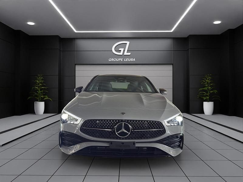 Gebraucht Mercedes CLA250e 224 PS (164 kW) 2025 Grau Limousine