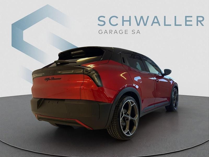 Neu Alfa Romeo Junior Veloce 206 kW (281 PS) 2026 SUV