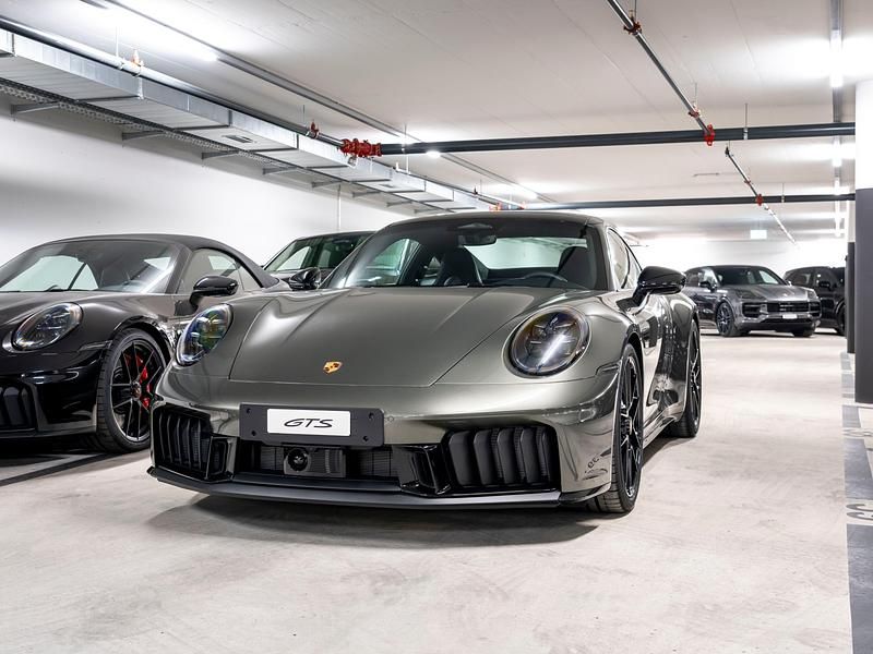 Neu 2025 Porsche 911 Coupé | CHF 210’900 (Etwas zu teuer) - Bild 1/4