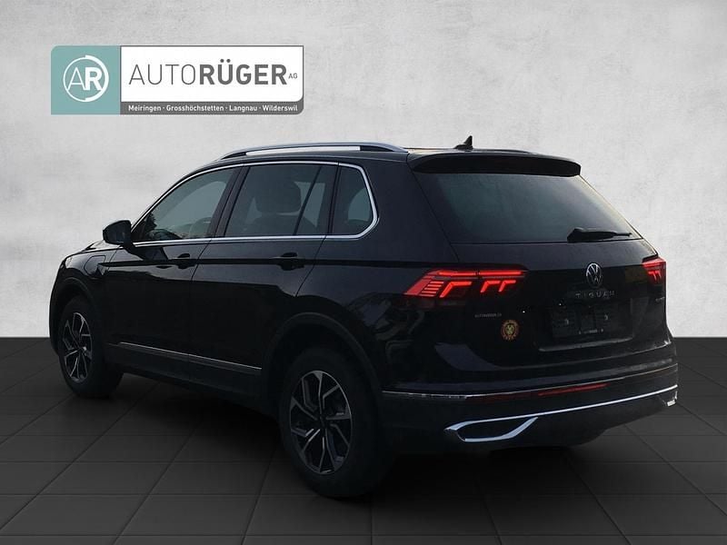 Gebraucht VW Tiguan Elegance 245 PS (180 kW) 2022 Schwarz SUV
