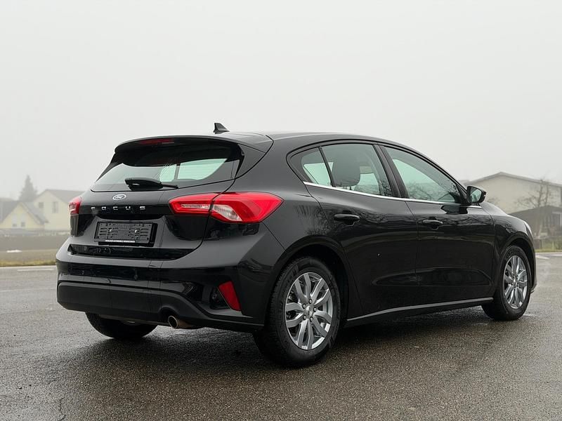 Gebraucht Ford Focus Cool & Connect 125 PS (91 kW) 2020