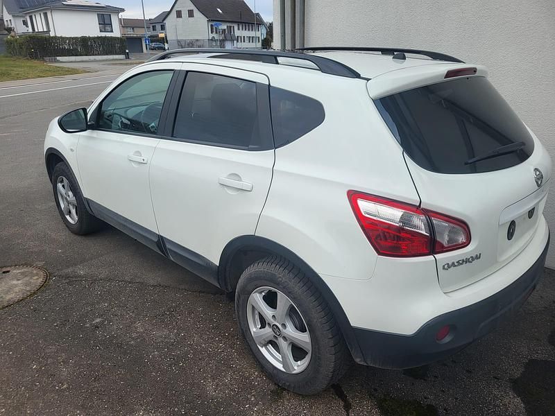 Gebraucht Nissan Qashqai Acenta 131 PS (96 kW) 2013 SUV