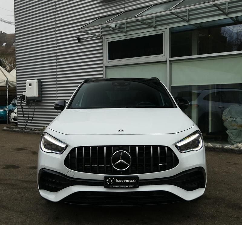 Gebraucht Mercedes GLA45 AMG AMG 421 PS (309 kW) 2021 SUV