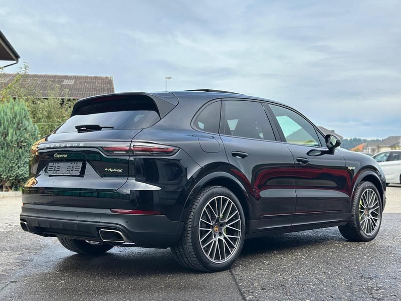 Gebraucht Porsche Cayenne 462 PS (339 kW) 2018 SUV