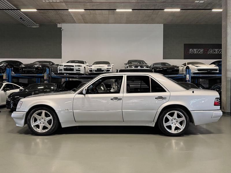 Gebraucht Mercedes E500 320 PS (235 kW) 1992 Limousine