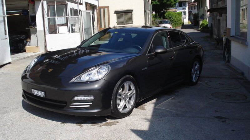 Anthrazit Gebraucht 2012 Porsche Panamera Limousine | CHF 25’000 - Bild 1/4