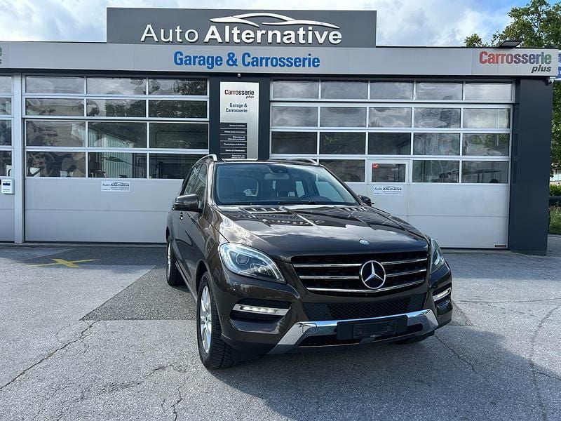 Gebraucht Mercedes ML350 Executive 258 PS (189 kW) 2013 SUV