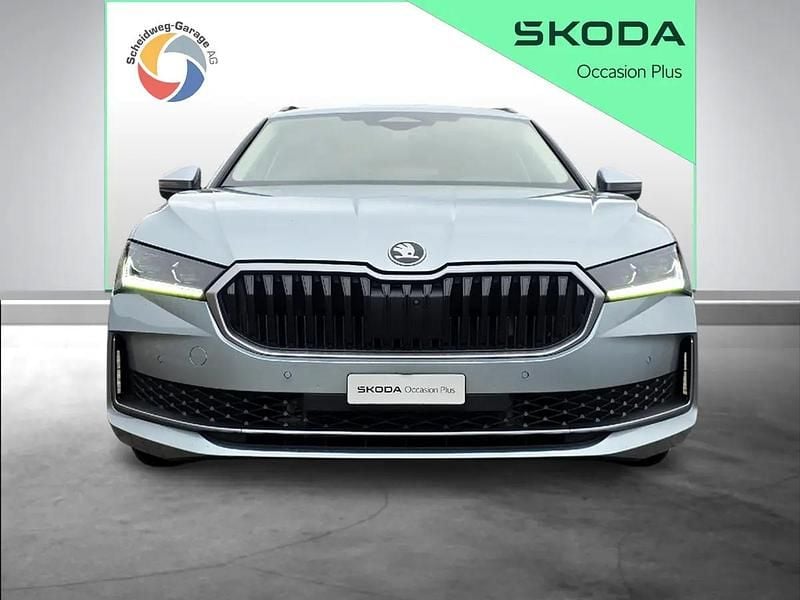 Gebraucht Skoda Superb Selection 193 PS (141 kW) 2025 Silber Kombi