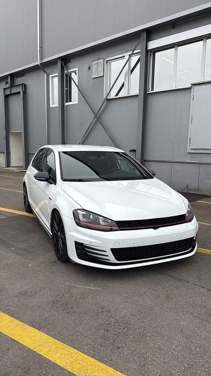 Gebraucht VW Golf GTI 230 PS (169 kW) 2016 Limousine
